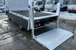 サムネイル: 平成28年　ニッサン　アトラス　1.4トン平　4WD・垂直ゲート付（小型貨物・4ナンバー）（車検1年付）