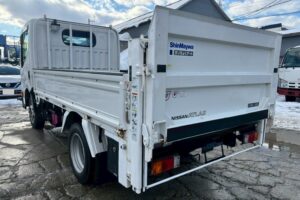 サムネイル: 平成28年　ニッサン　アトラス　1.4トン平　4WD・垂直ゲート付（小型貨物・4ナンバー）（車検1年付）