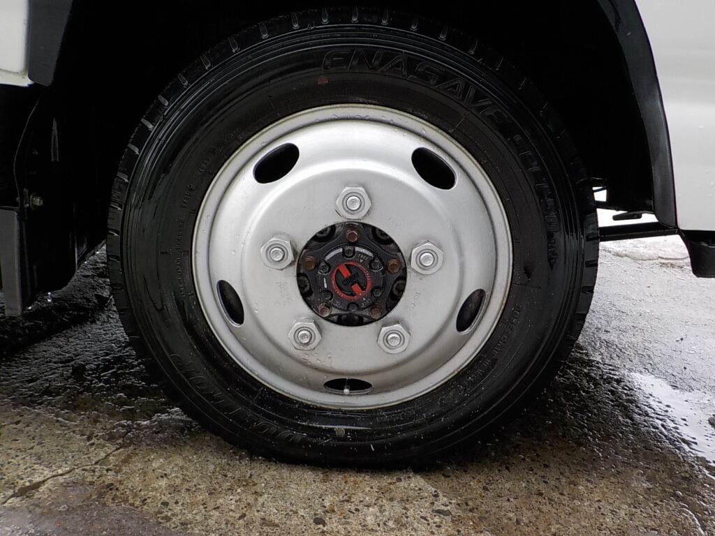 平成23年　タイタン1.2tWキャブダンプ　★4WD★土砂禁★三方開★予備検付