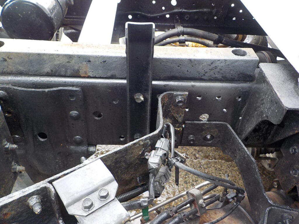 平成23年　タイタン1.2tWキャブダンプ　★4WD★土砂禁★三方開★予備検付