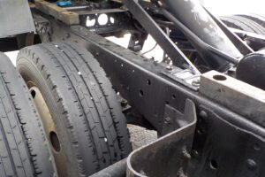 サムネイル: 平成23年　タイタン1.2tWキャブダンプ　★4WD★土砂禁★三方開★予備検付