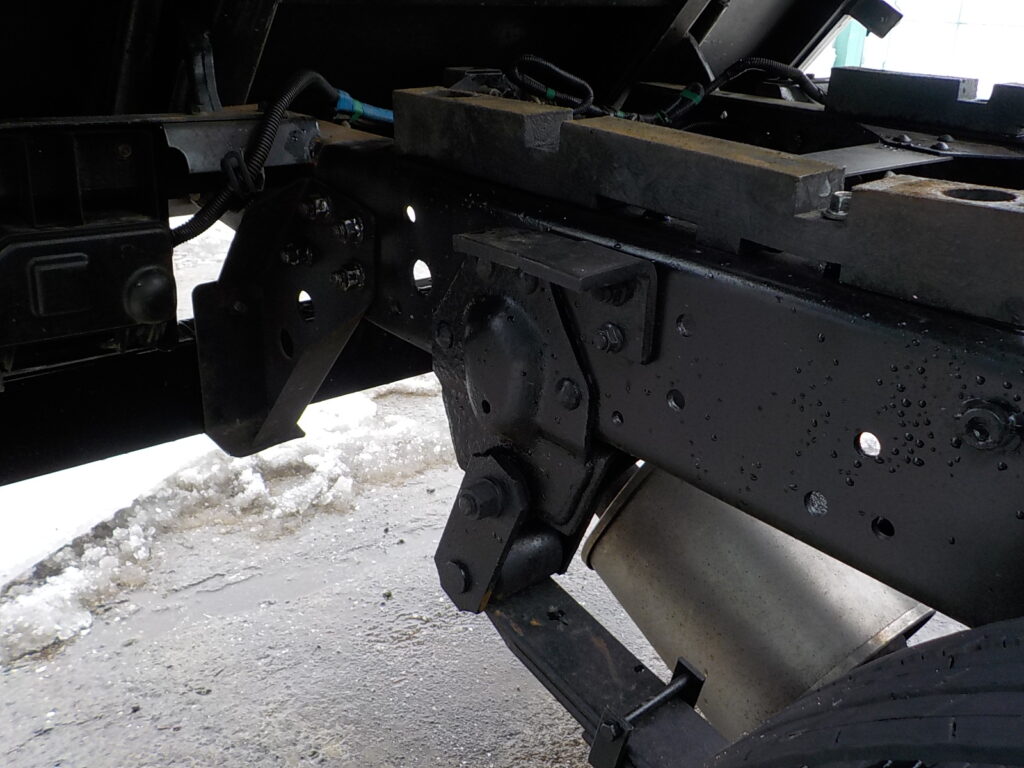 平成23年　タイタン1.2tWキャブダンプ　★4WD★土砂禁★三方開★予備検付