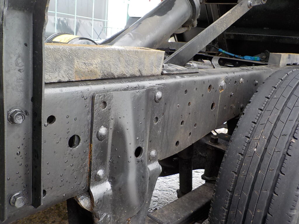 平成23年　タイタン1.2tWキャブダンプ　★4WD★土砂禁★三方開★予備検付