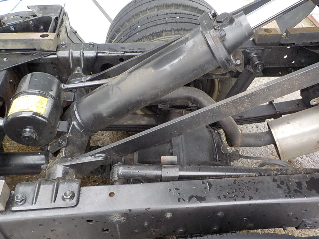 平成23年　タイタン1.2tWキャブダンプ　★4WD★土砂禁★三方開★予備検付