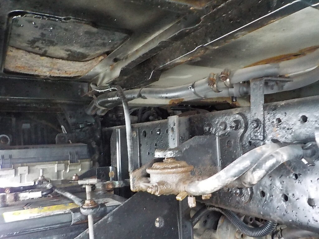 平成23年　タイタン1.2tWキャブダンプ　★4WD★土砂禁★三方開★予備検付