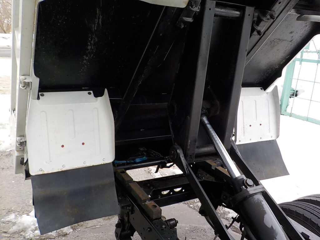 平成23年　タイタン1.2tWキャブダンプ　★4WD★土砂禁★三方開★予備検付