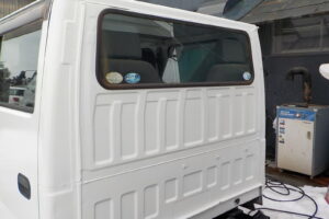 サムネイル: 平成23年　タイタン1.2tWキャブダンプ　★4WD★土砂禁★三方開★予備検付