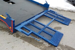 サムネイル: 平成22年　レンジャー4t搬送車スライドボディ　★ラジコン★ウィンチ★予備検付