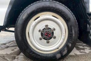 サムネイル: 平成26年　いすゞ　エルフ　1.15トンWキャブ　4WD・6人乗り（小型貨物・4ナンバー）（車検1年付）