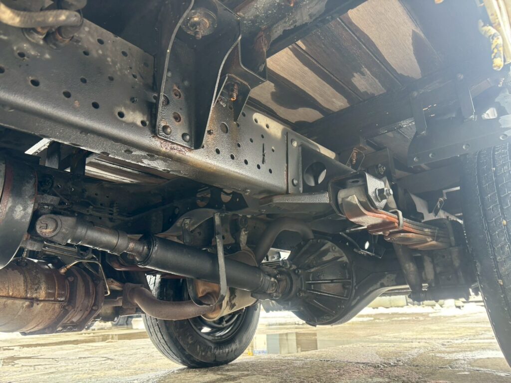 平成26年　いすゞ　エルフ　1.15トンWキャブ　4WD・6人乗り（小型貨物・4ナンバー）（車検1年付）