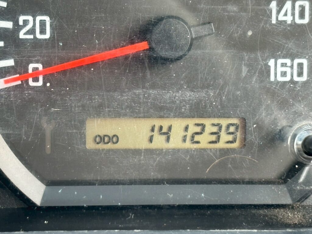 平成26年　いすゞ　エルフ　1.15トンWキャブ　4WD・6人乗り（小型貨物・4ナンバー）（車検1年付）