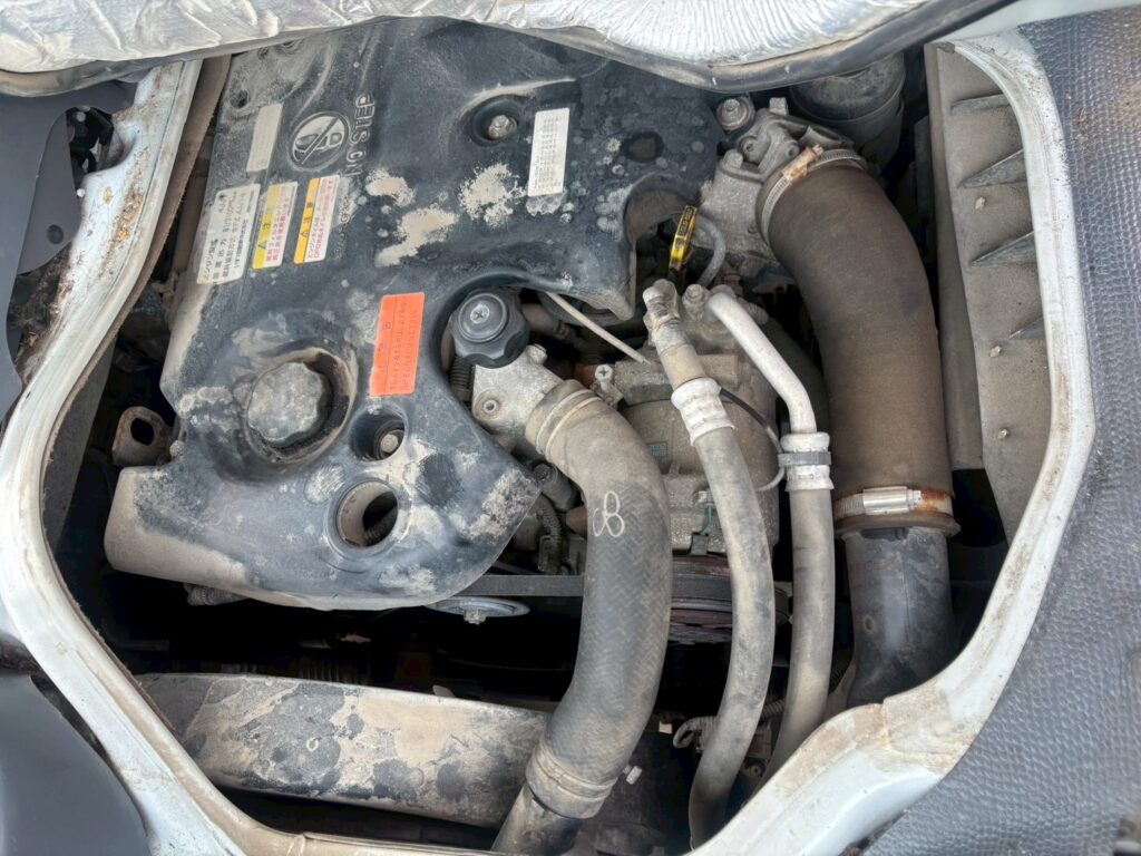 平成26年　いすゞ　エルフ　1.15トンWキャブ　4WD・6人乗り（小型貨物・4ナンバー）（車検1年付）