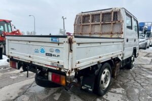 サムネイル: 平成26年　いすゞ　エルフ　1.15トンWキャブ　4WD・6人乗り（小型貨物・4ナンバー）（車検1年付）