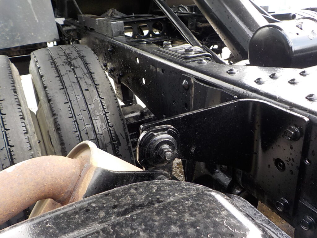 H26 エルフ 2ｔダンプ　コボレーン