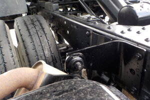 サムネイル: H26 エルフ 2ｔダンプ　コボレーン