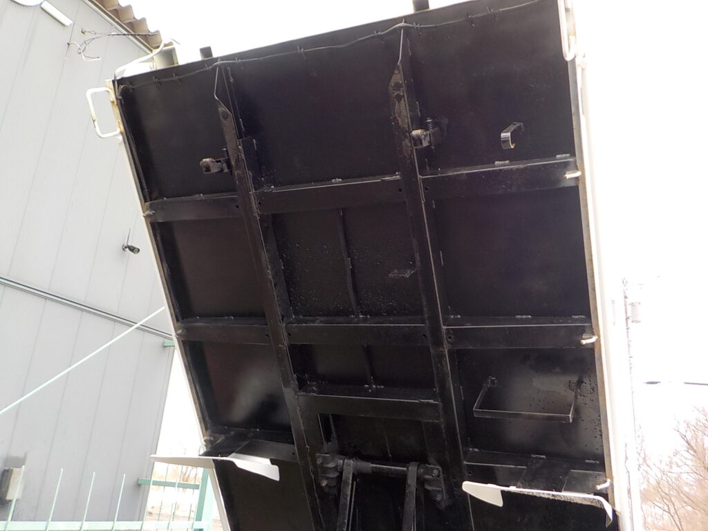 H26 エルフ 2ｔダンプ　コボレーン