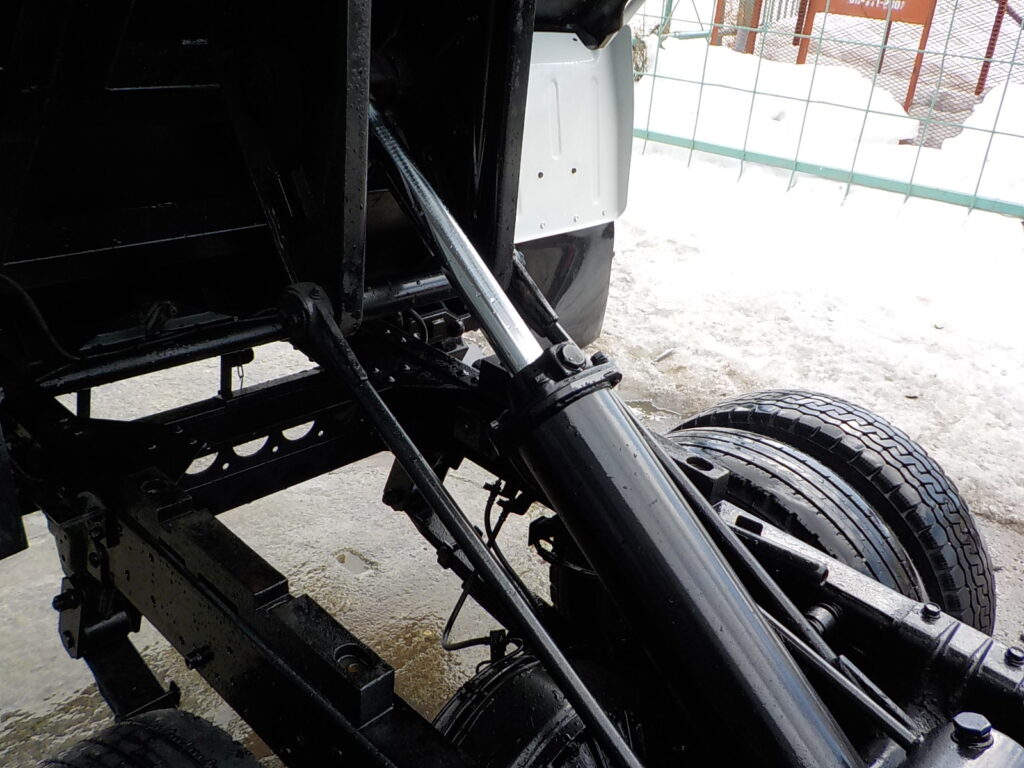 H26 エルフ 2ｔダンプ　コボレーン