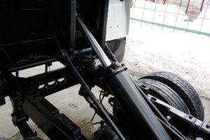 サムネイル: H26 エルフ 2ｔダンプ　コボレーン