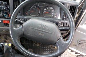 サムネイル: H26 エルフ 2ｔダンプ　コボレーン