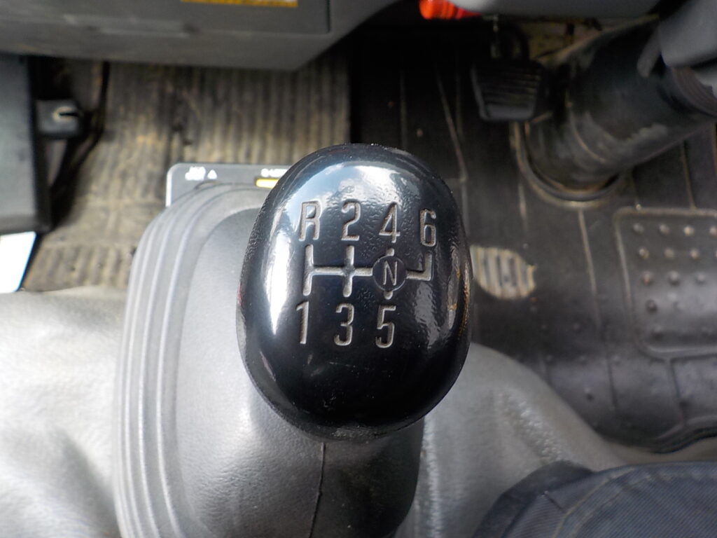 H26 エルフ 2ｔダンプ　コボレーン