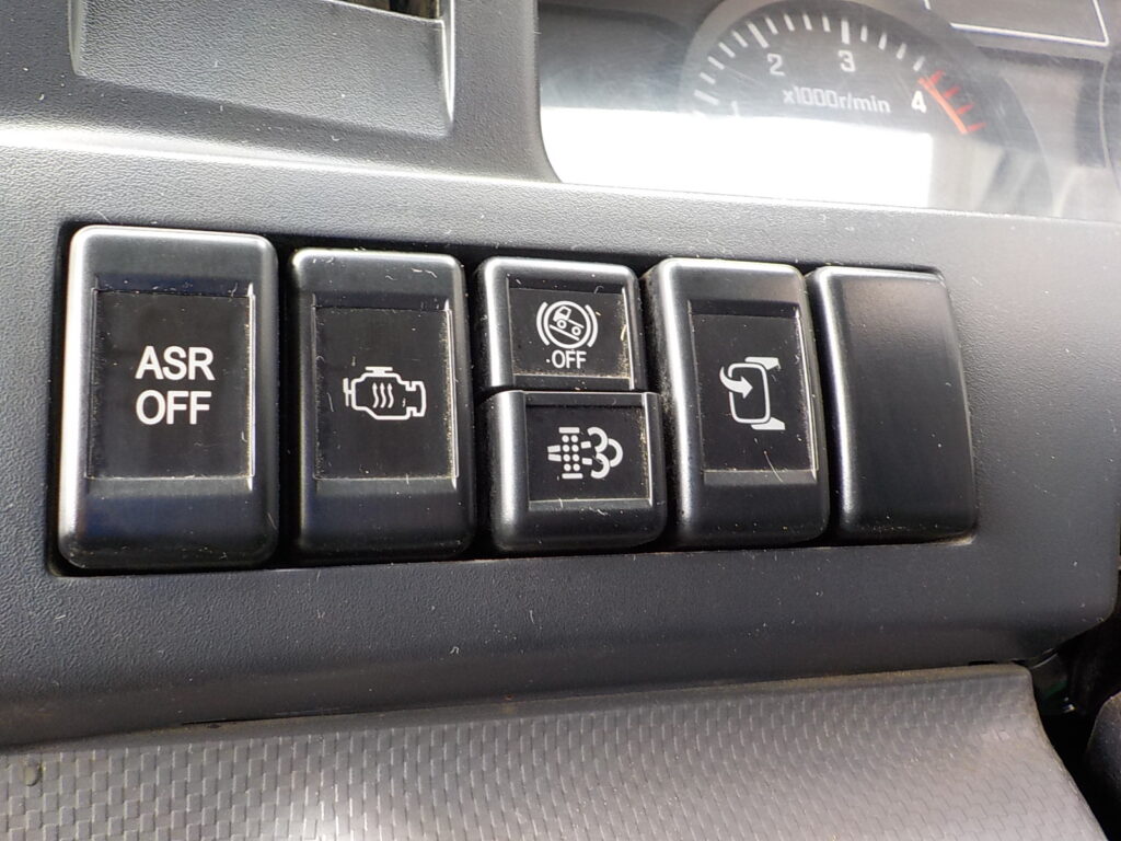 H26 エルフ 2ｔダンプ　コボレーン