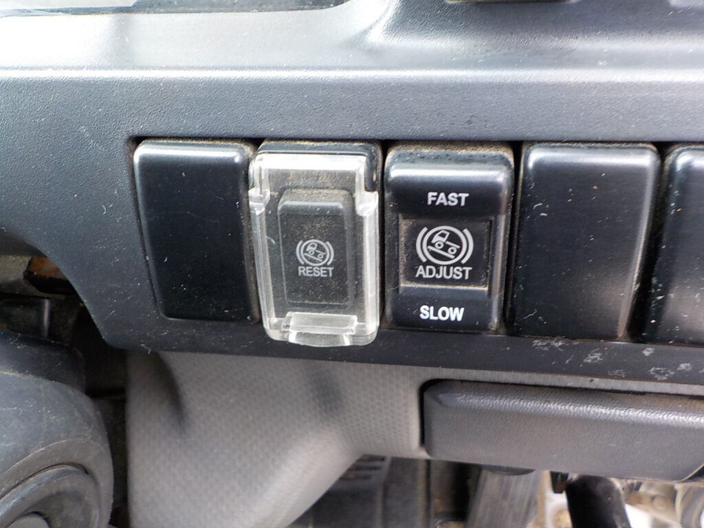 H26 エルフ 2ｔダンプ　コボレーン