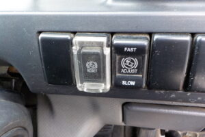 サムネイル: H26 エルフ 2ｔダンプ　コボレーン