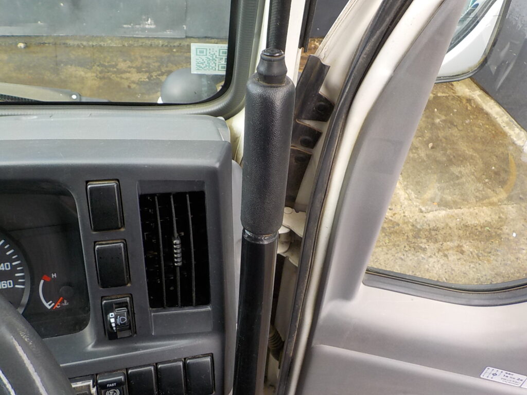 H26 エルフ 2ｔダンプ　コボレーン