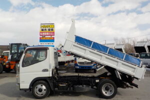 サムネイル: H28 キャンター 2ｔダンプ　★コボレーン★車検令和8年10月★