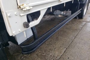 サムネイル: 平成18年　トヨタ　ダイナ　２トン平ロング　４ＷＤ（車検1年付）