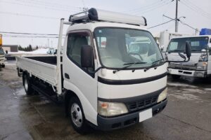 サムネイル: 平成18年　トヨタ　ダイナ　２トン平ロング　４ＷＤ（車検1年付）