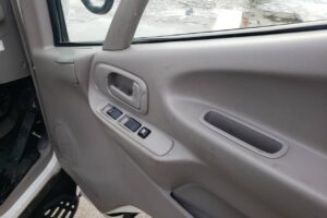 サムネイル: 平成18年　トヨタ　ダイナ　２トン平ロング　４ＷＤ（車検1年付）