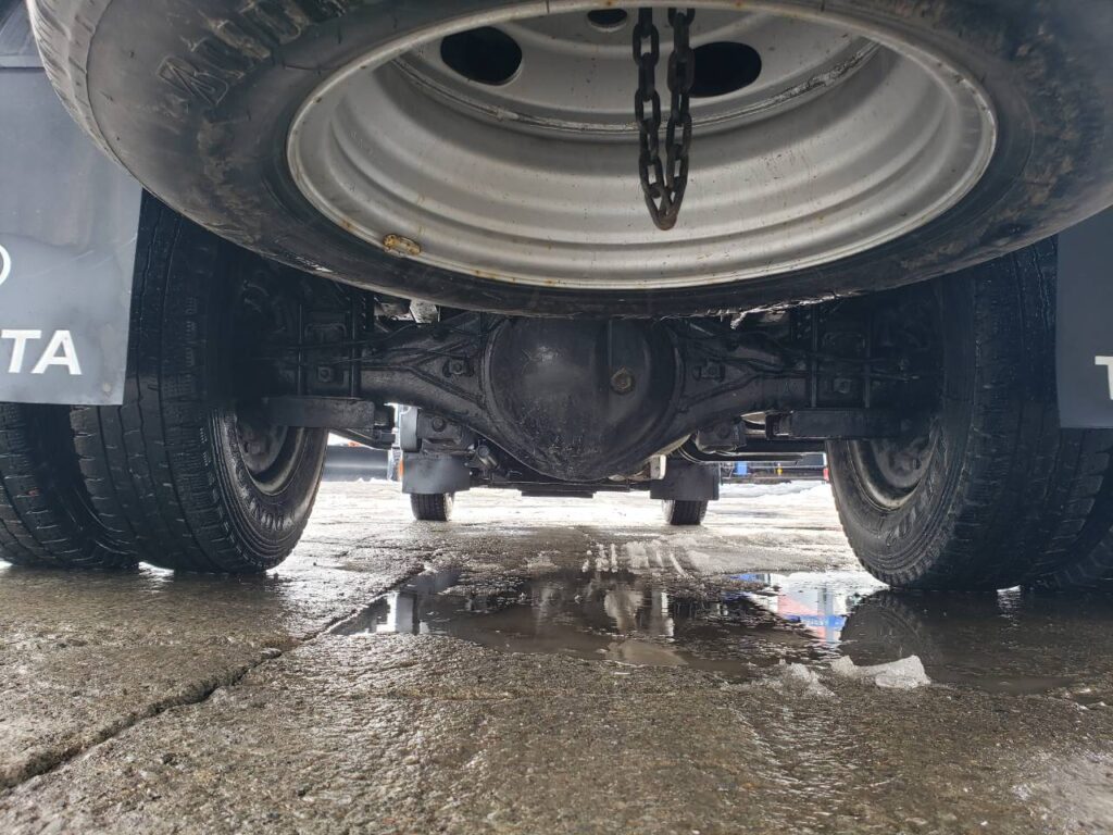 平成18年　トヨタ　ダイナ　２トン平ロング　４ＷＤ（車検1年付）