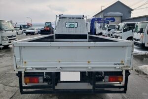 サムネイル: 平成18年　トヨタ　ダイナ　２トン平ロング　４ＷＤ（車検1年付）