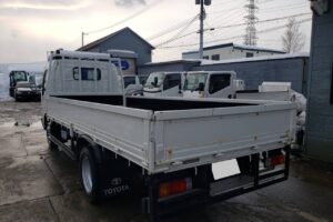 サムネイル: 平成18年　トヨタ　ダイナ　２トン平ロング　４ＷＤ（車検1年付）