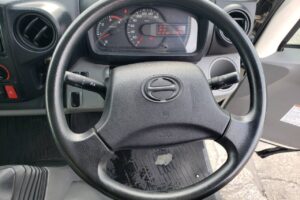 サムネイル: 平成24年　日野　デュトロ　3.5トンアルミウィング　ワイド超ロング・バックモニター付（車検１年付）