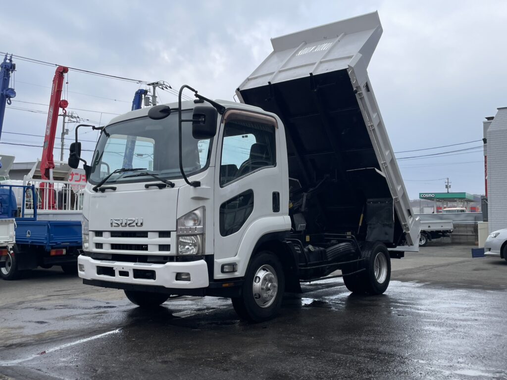 平成25年　フォワード4トンダンプ　極東開発　走行4.7万キロ　フル装備　車検1年付