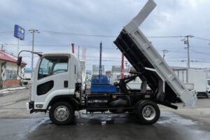 サムネイル: 平成25年　フォワード4トンダンプ　極東開発　走行4.7万キロ　フル装備　車検1年付