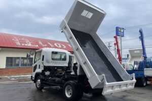 サムネイル: 平成25年　フォワード4トンダンプ　極東開発　走行4.7万キロ　フル装備　車検1年付