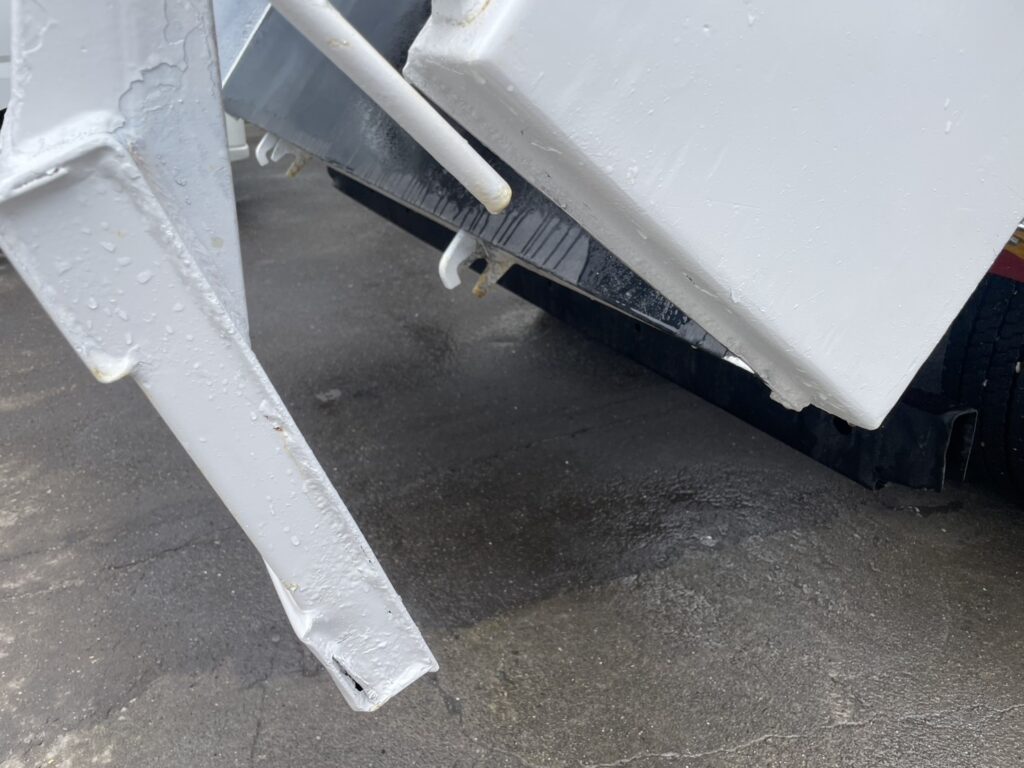 平成25年　フォワード4トンダンプ　極東開発　走行4.7万キロ　フル装備　車検1年付