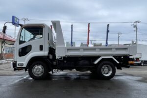 サムネイル: 平成25年　フォワード4トンダンプ　極東開発　走行4.7万キロ　フル装備　車検1年付