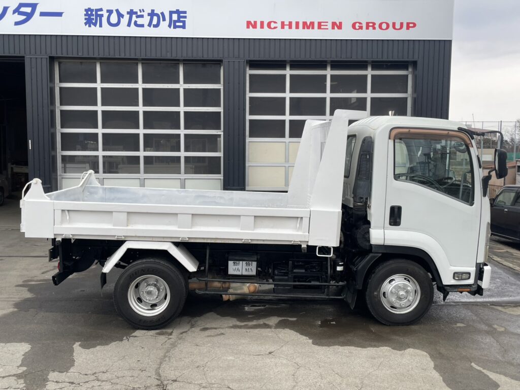 平成25年　フォワード4トンダンプ　極東開発　走行4.7万キロ　フル装備　車検1年付