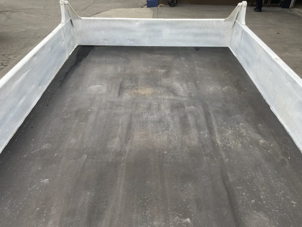 平成25年　フォワード4トンダンプ　極東開発　走行4.7万キロ　フル装備　車検1年付