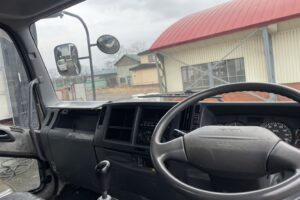 サムネイル: 平成25年　フォワード4トンダンプ　極東開発　走行4.7万キロ　フル装備　車検1年付