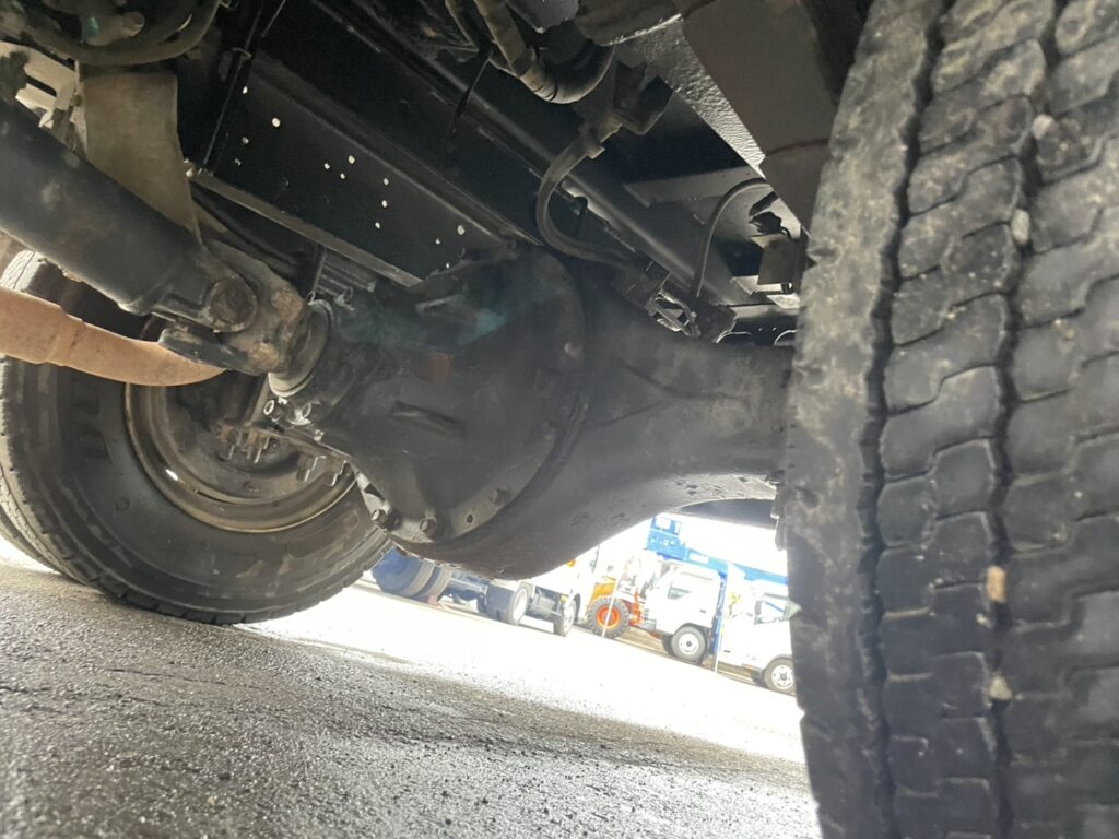 平成25年　フォワード4トンダンプ　極東開発　走行4.7万キロ　フル装備　車検1年付