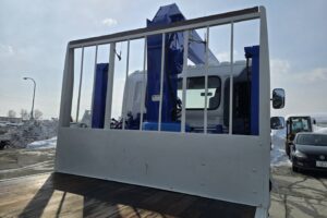 サムネイル: 平成23年　日野　レンジャー　４トン５段クレーン　ロングジャッキ　フックイン・ラジコン付（車検令和８年12月）