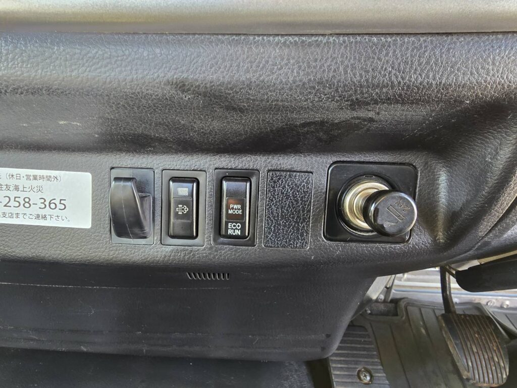 平成23年　日野　レンジャー　４トン５段クレーン　ロングジャッキ　フックイン・ラジコン付（車検令和８年12月）