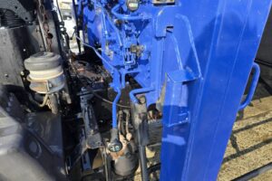 サムネイル: 平成23年　日野　レンジャー　４トン５段クレーン　ロングジャッキ　フックイン・ラジコン付（車検令和８年12月）