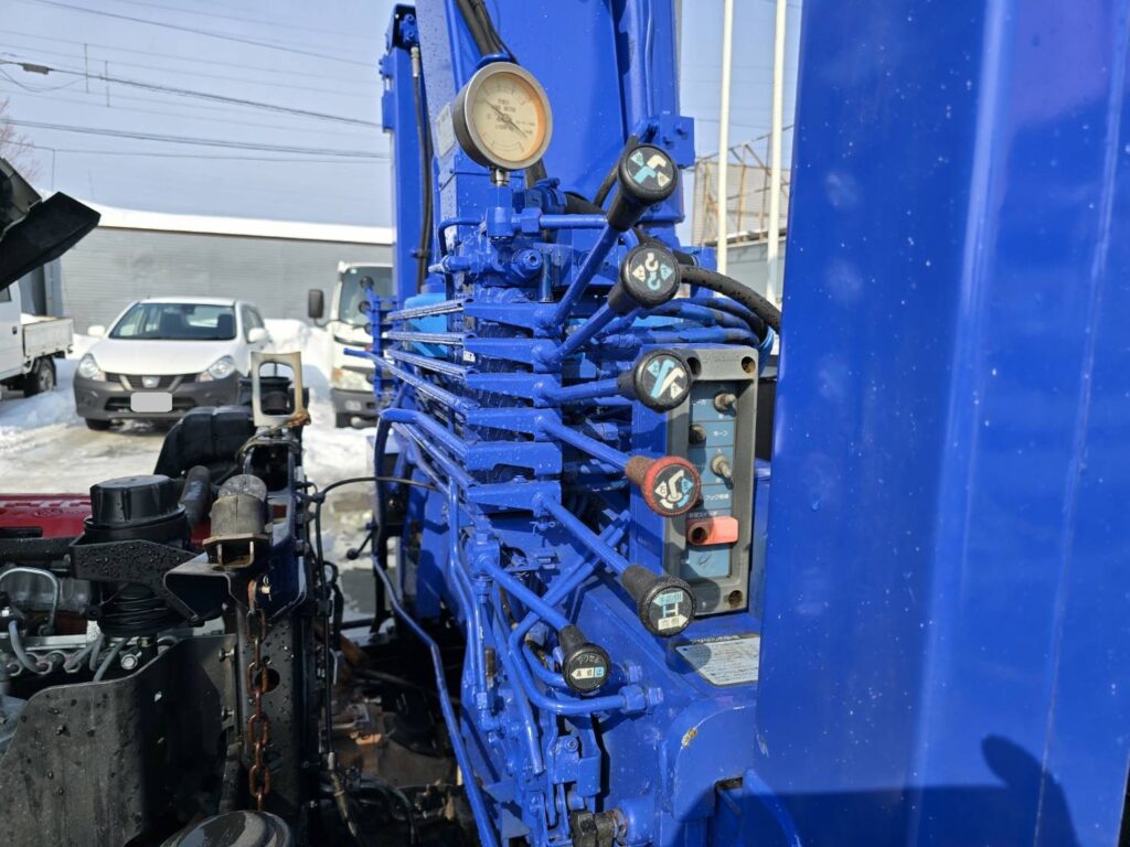 平成23年　日野　レンジャー　４トン５段クレーン　ロングジャッキ　フックイン・ラジコン付（車検令和８年12月）