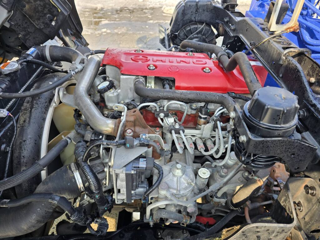 平成23年　日野　レンジャー　４トン５段クレーン　ロングジャッキ　フックイン・ラジコン付（車検令和８年12月）